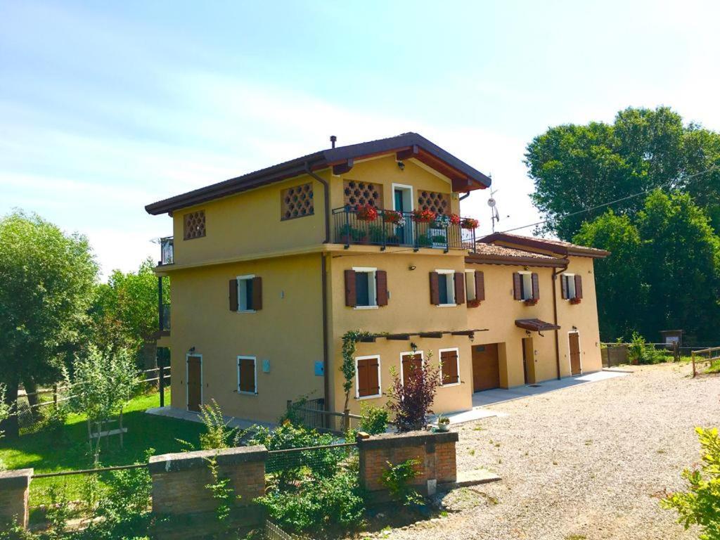 B&B La Casa Sul Fiume San Martino dall'Argine Buitenkant foto